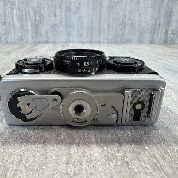 Vintage Rare Rollei 35 S Camera W/ Case Singapore Untested - Picture 3 of 16